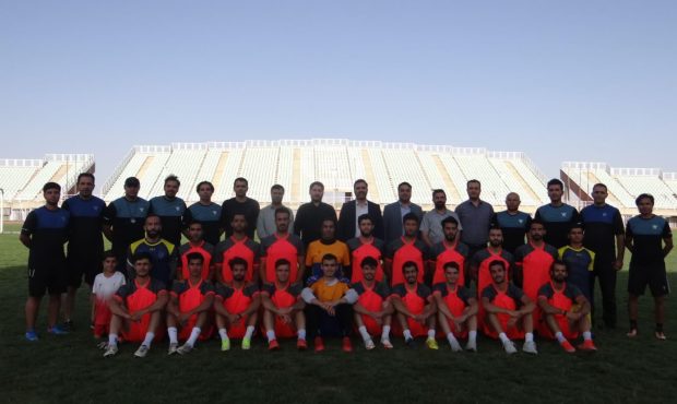 رونمایی از تیم فوتبال شهرداری همدان مدل ۱۴۰۱/ شیران هگمتانه به خط شدند